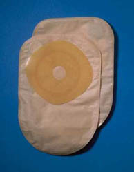 Sacca a fondo chiuso con barriera protettiva sviluppata sulla tecnologia stomahesive filtro incorporato e pellicola di rivestimento pretagliato opaco colodress plus 38mm 30 pezzi
